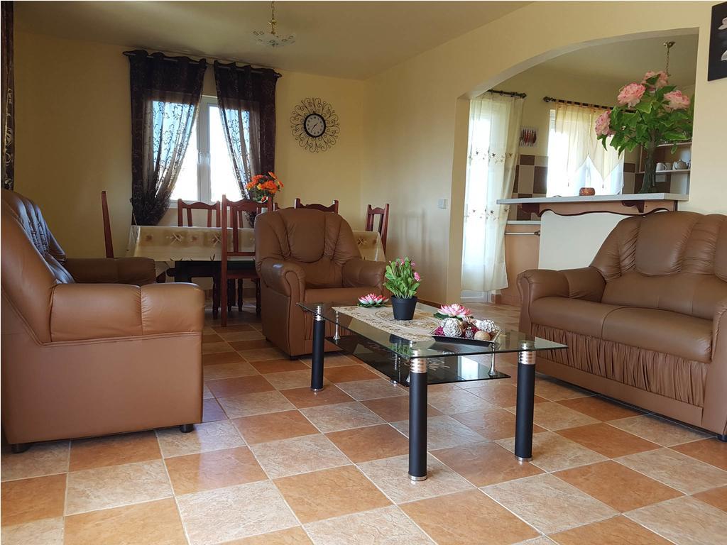 Villa Bungaroo Pereybere Beach Екстер'єр фото